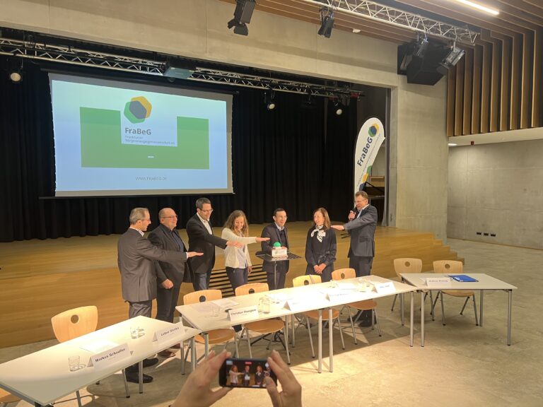 Oberbürgermeister Mike Josef: FraBeG ist ein „starker Partner“