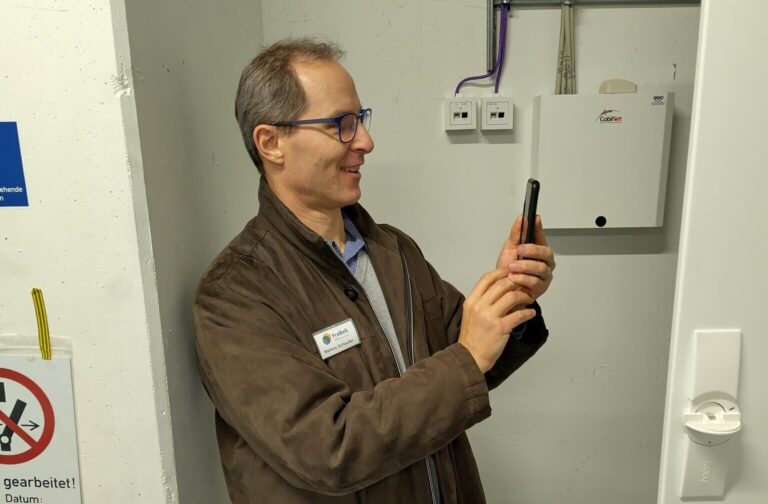 Erste Jahresablesung, die Anlage auf der JoBa produzierte die ersten Einnahmen, die erste Rechnung wird gestellt